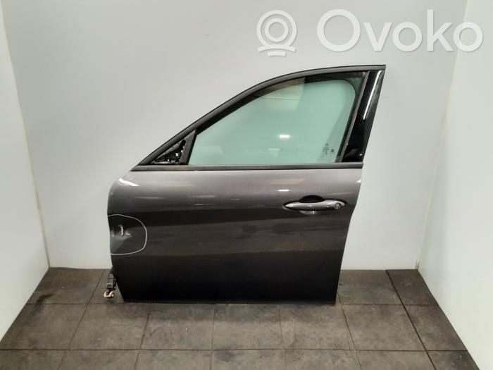 Alfa Romeo Giulia Puerta delantera 