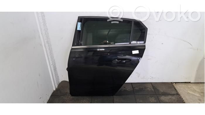 Opel Astra L Puerta trasera 