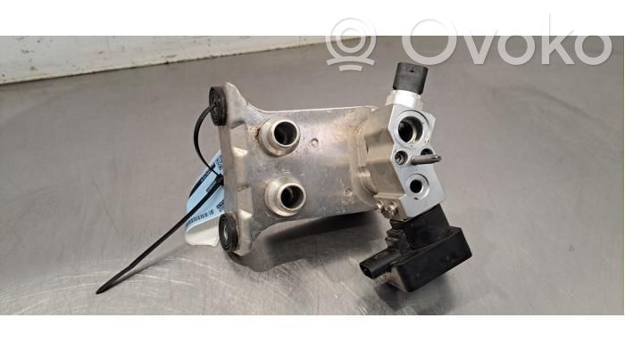 Mercedes-Benz EQB Radiator răcire A/C (condensor) 