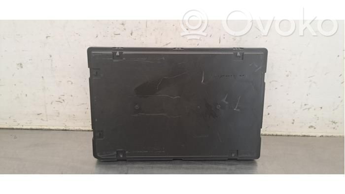 Unidad de control/módulo de carrocería central   8W1907063G