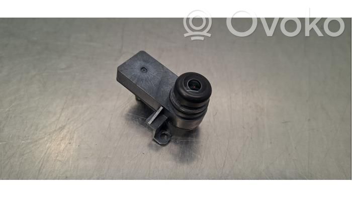 Reversing camera   109594900E