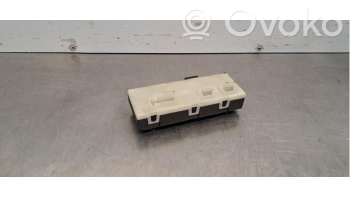 BMW X1 F48 F49 Tailgate/trunk control unit/module 