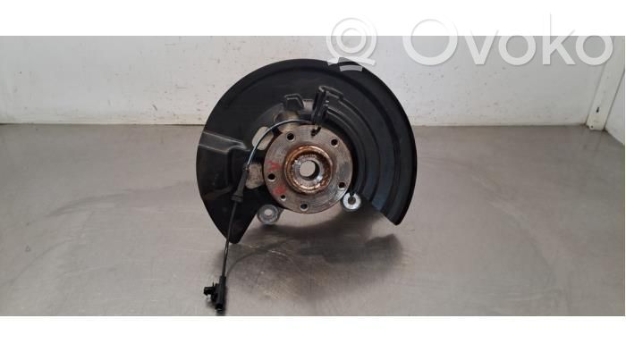 Nissan Qashqai J12 Zwrotnica koła przedniego 