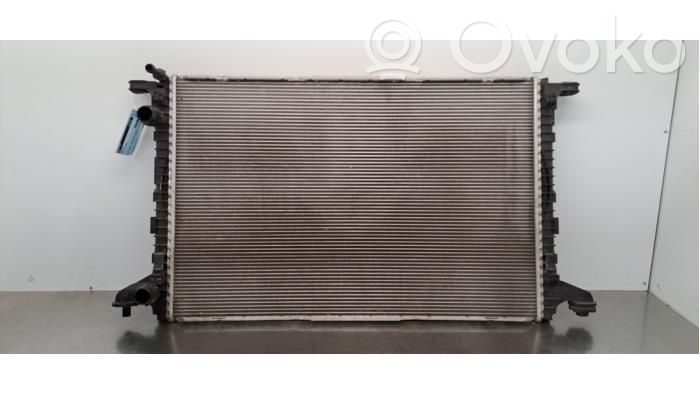 Audi A4 S4 B9 8W Radiatore di raffreddamento 