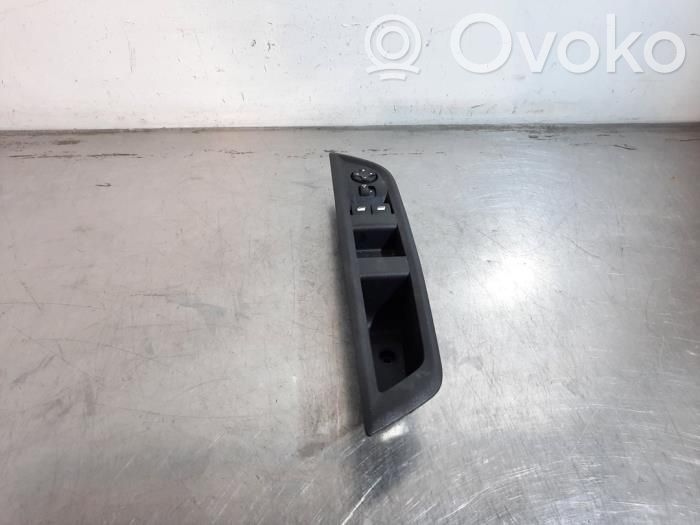 Citroen e-C3 Electric window control switch 