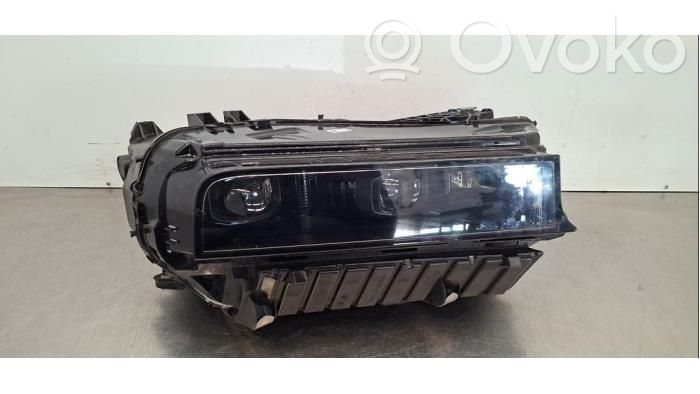 BMW XM Phare frontale 