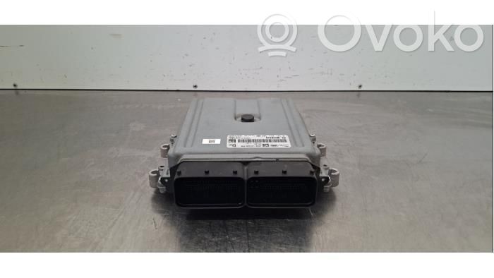 Land Rover Range Rover Velar Engine control unit/module 