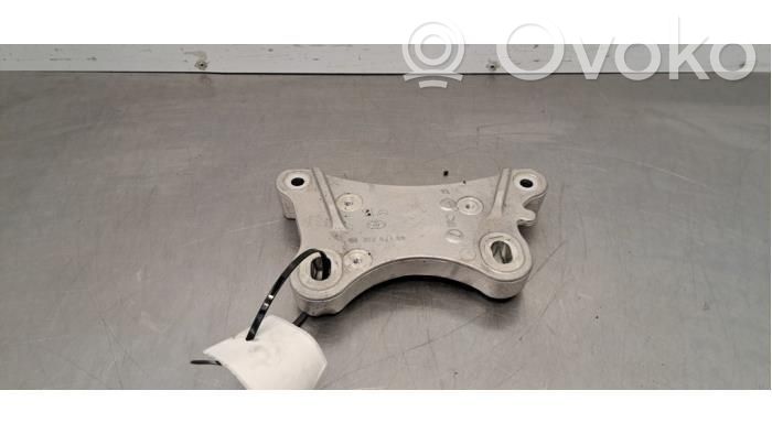 Engine mount bracket   9830282180