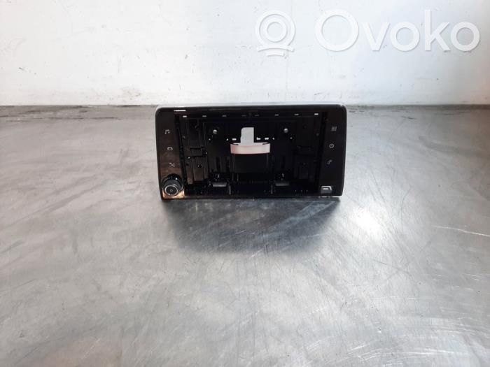 Head unit multimedia control   98345773ZD,98162661ZD,9830426480,98404750ZD