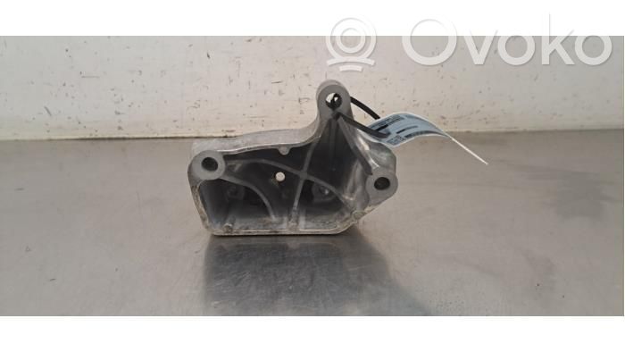 Skoda Kamiq Support de boîte de vitesses 