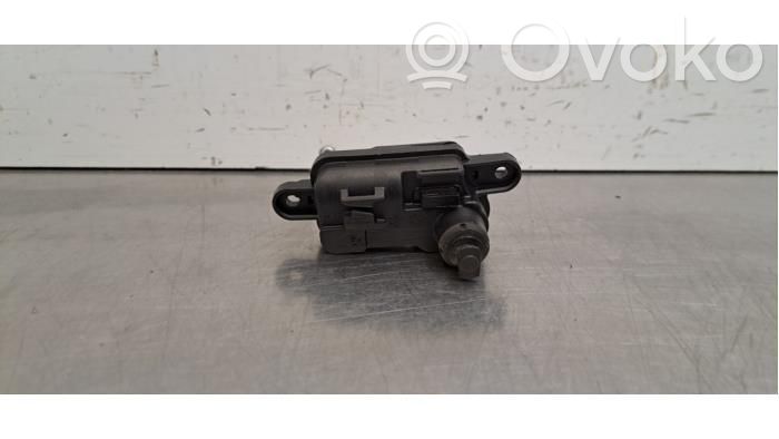 Seat Leon IV Motorino del tappo del serbatoio del carburante 