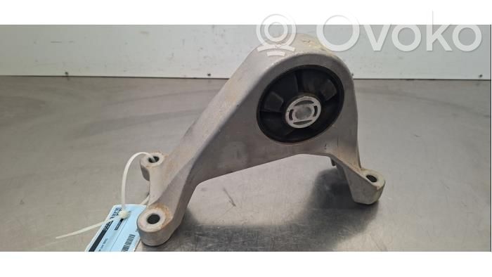 Renault Megane E-Tech Engine mount bracket 