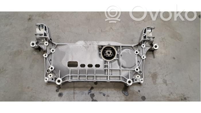 Audi Q3 8U Rama pomocnicza przednia 