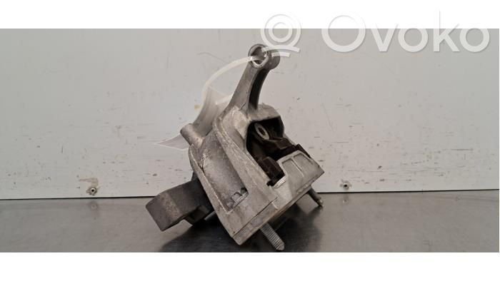 Engine mount bracket   5N0199262,5N0199262F