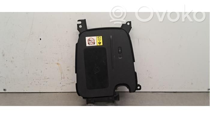 Toyota Yaris XP210 Modulo di ricarica wireless 