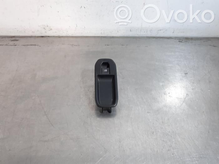 Electric window control switch   809609000R