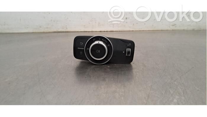 Alfa Romeo Giulia Headlight level height control switch 