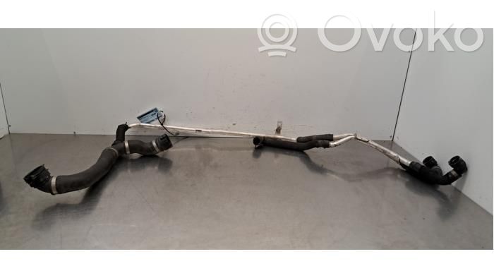 Mercedes-Benz G W463 2nd Gen Conductă/furtun lichid de răcire motor 