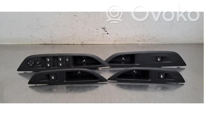 Comutator comandă geamuri electrice   98421760ZD