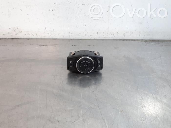Light switch   AV1T13D061AE