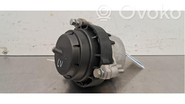 BMW 5 G30 G31 G38 Engine mount bracket 
