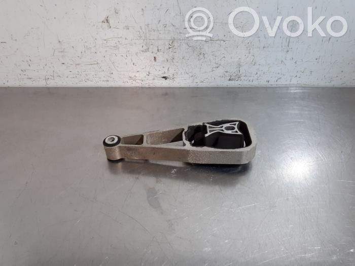 Engine mount bracket   K8D26P082AB,8D26P082AB,LR114069