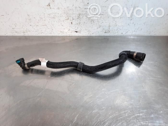 Land Rover Evoque I Tubo flessibile del liquido di raffreddamento del motore 