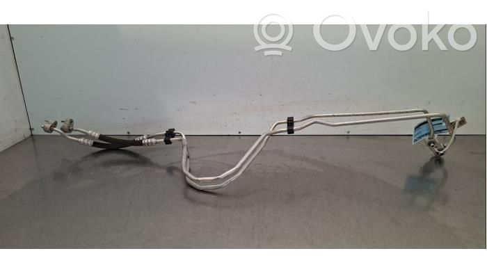 BMW X5 G05 Ilmastointilaitteen putki (A/C) 