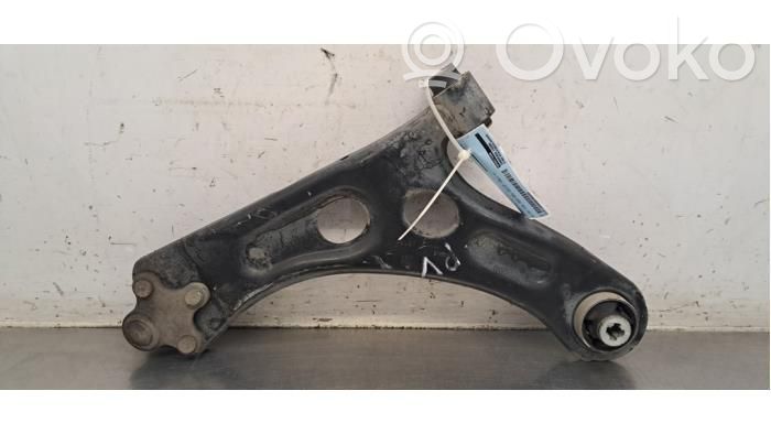 Peugeot 208 II Braccio di controllo sospensione anteriore 