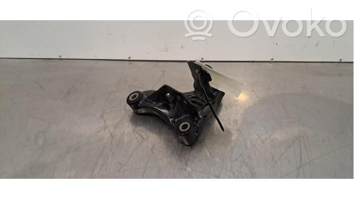 Engine mount bracket   111023200C