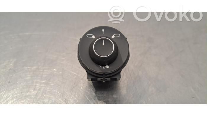 Wing mirror switch   9817840980