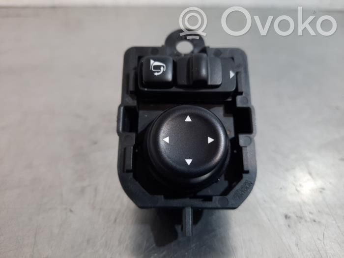 Renault Kadjar Interruptor del espejo lateral 