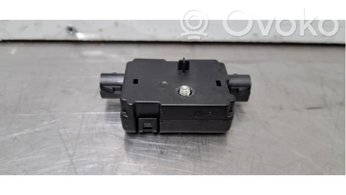 BMW 3 G20 G21 Amplificator antenă aeriană 