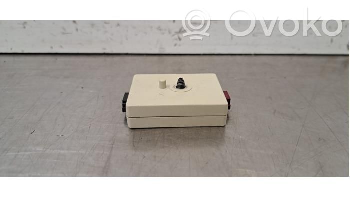Antenos stiprintuvas   65206932644,6932644