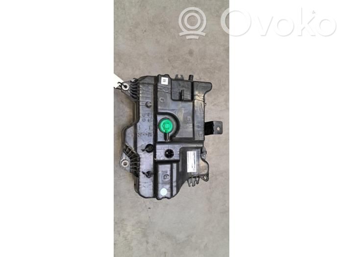 AdBlue-nestesäiliö   172A29767R,208S700Q1B,208SS9427R,6000640428,6000640737,6000640820