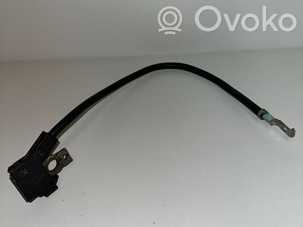 BMW 6 F12 F13 Maakaapeli, akku 