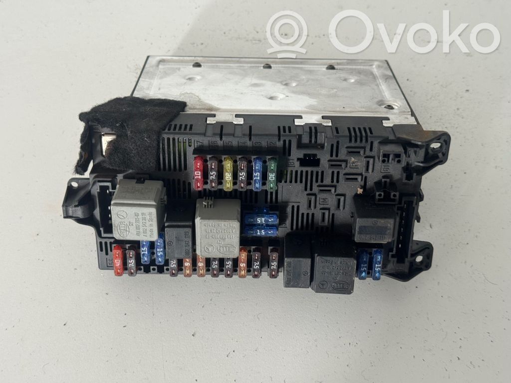 Mercedes-Benz E W211 Módulo de fusible 