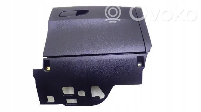 Audi A5 Glove box 
