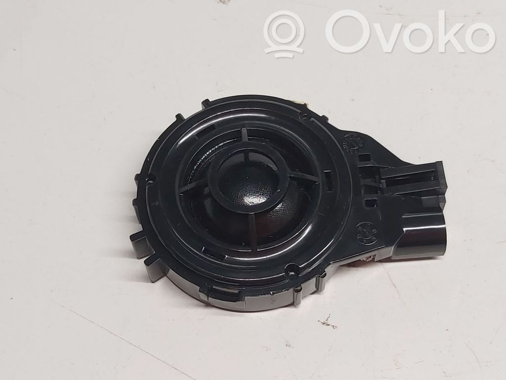 Audi A5 Altavoz de alta frecuencia en la puerta delantera 