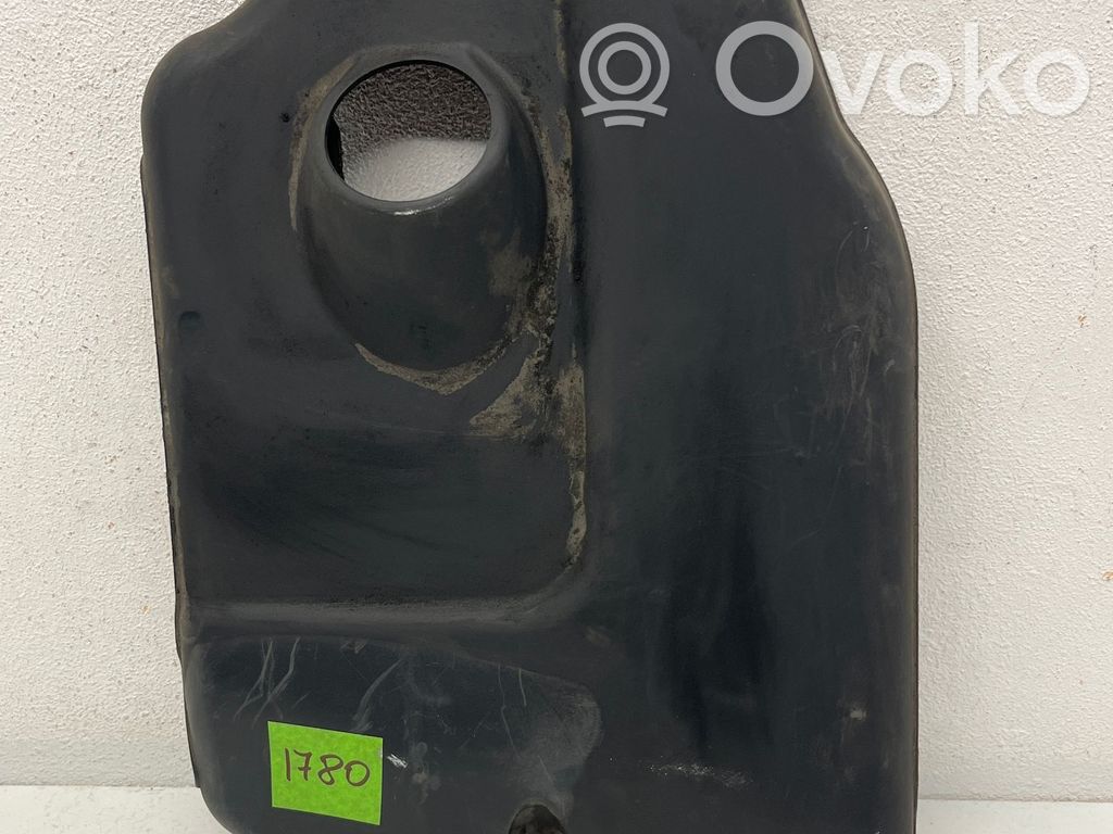 Iveco Daily 5th gen Dzinēja pārsegs (dekoratīva apdare) 