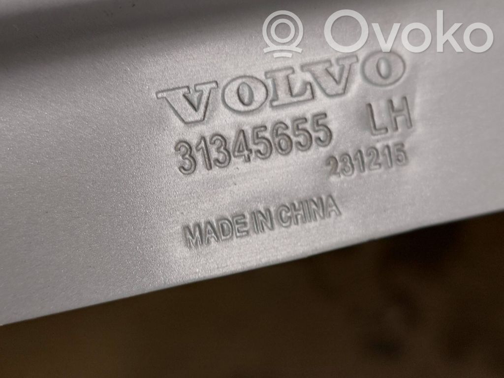 Volvo EX30 Sparnas 