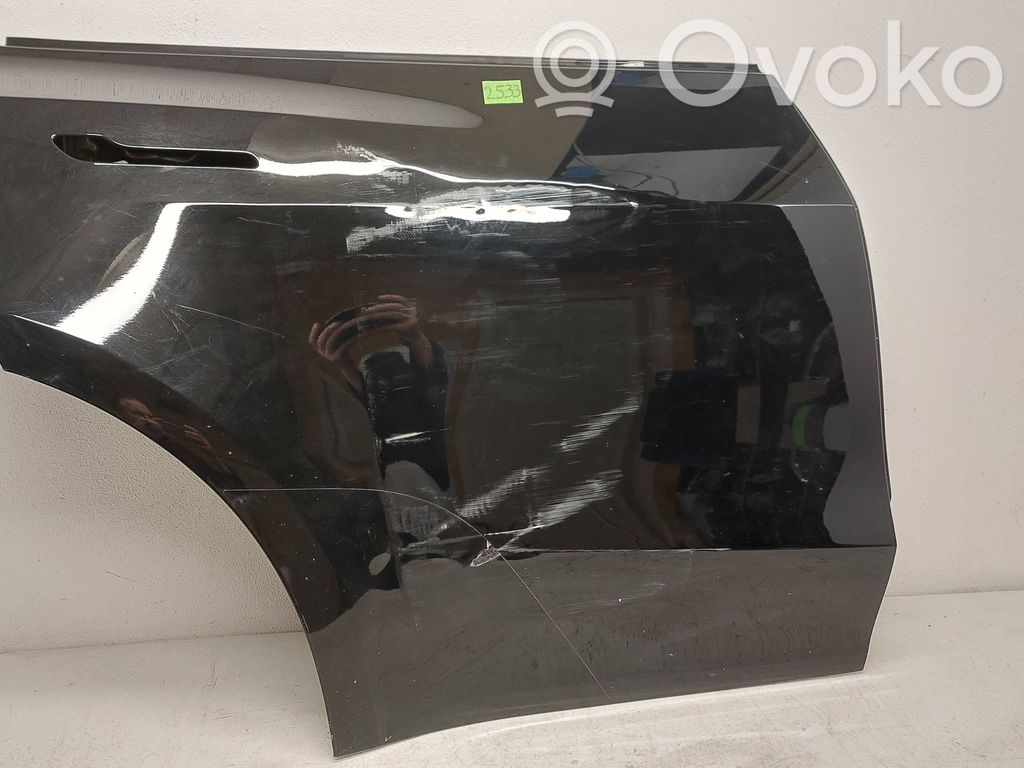 Tesla Model Y Galinės durys 