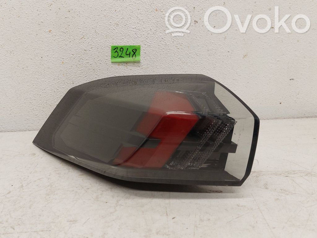 Peugeot 2008 II Lampa tylna 