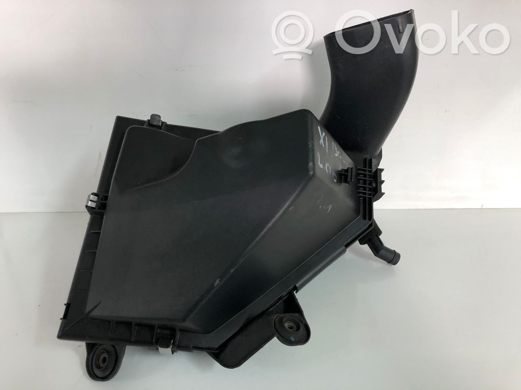 BMW X1 E84 Air filter box 