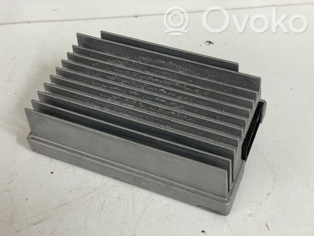 BMW X5 E70 Sound amplifier 