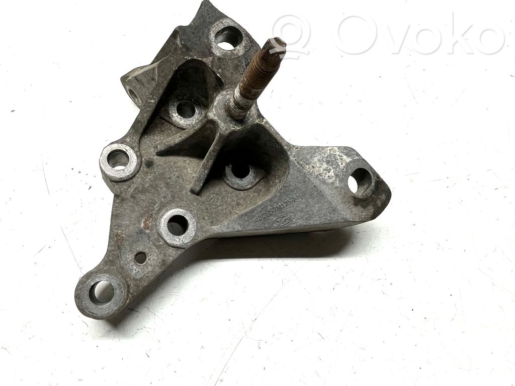 Ford Transit Gearbox mounting bracket 