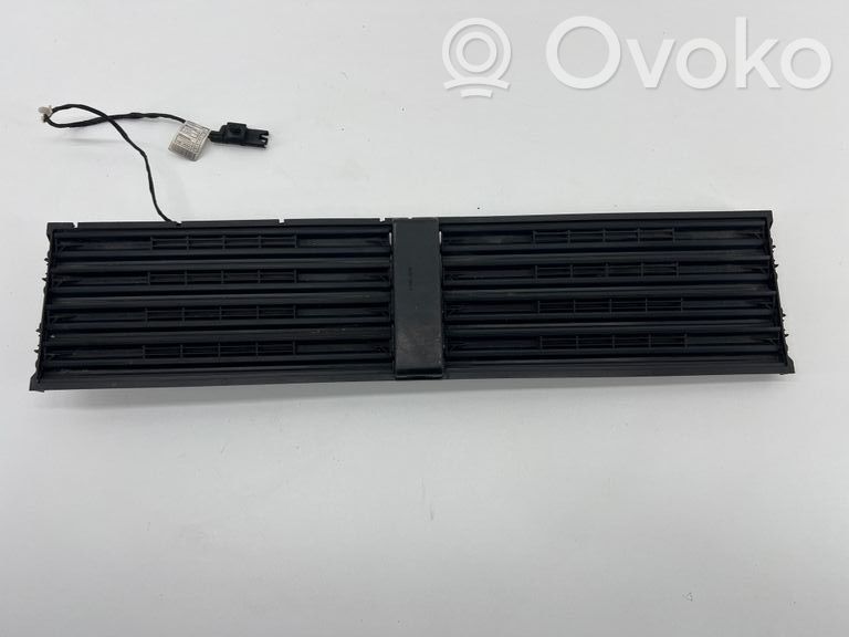 BMW 2 F45 Intercooler air channel guide 