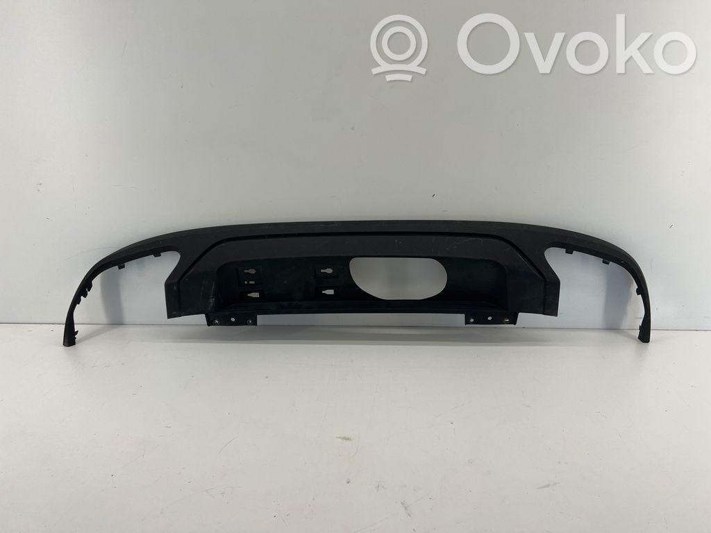 Volvo V60 Apakšējā bampera daļa 
