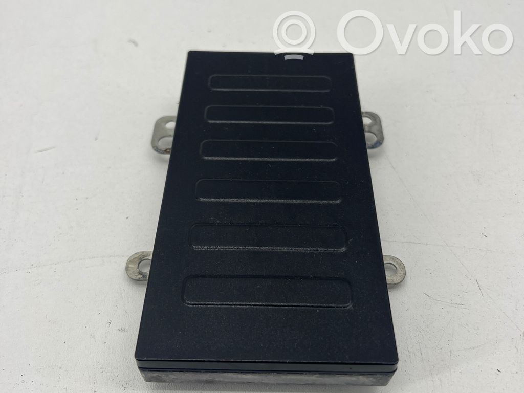 Ford Edge II Wireless charging module 