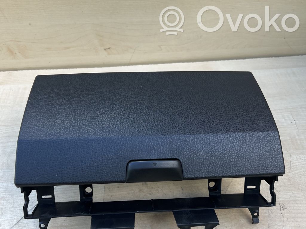 Handschuhfach   GJ6AG0245